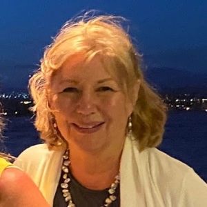 Meet your Posher, Suzanne